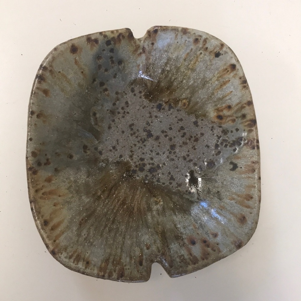 Signed Studio Pottery Trinket‎ Dish / Ashtray